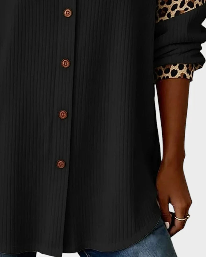Arella™ | Elegant Printed Button-Down Blouse - Maison Léa &amp; Lou