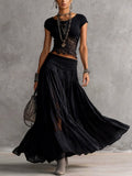 Adelina | Set nero in pizzo e gonna plissettata