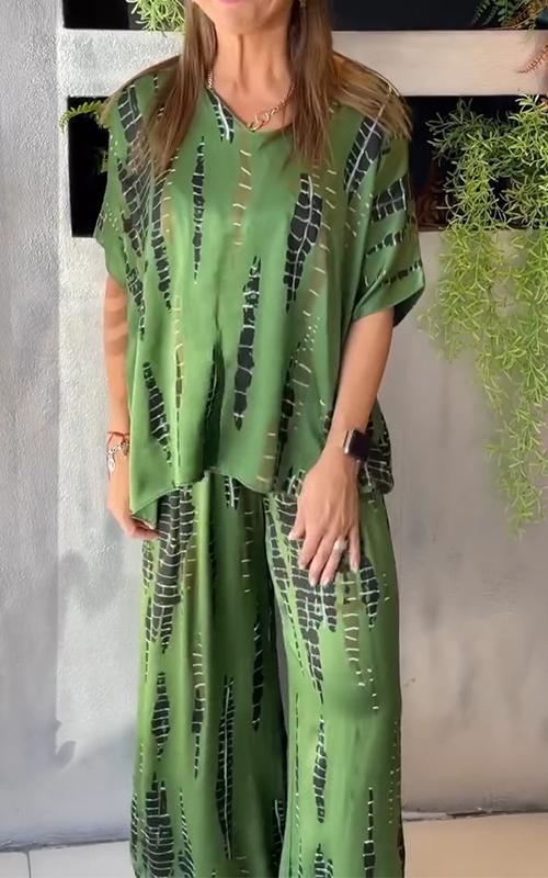 Marie™ | Effortless Printed Two-Piece Set - Maison Léa &amp; Lou