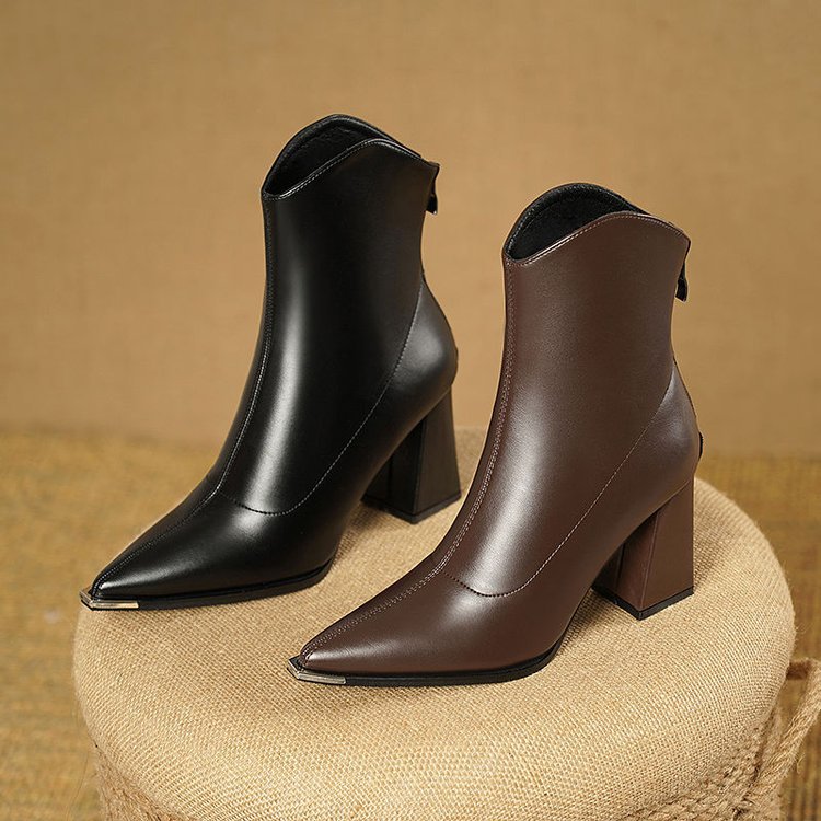 NOX™ - Chrome Tip Chelsea Boots - Maison Léa &amp; Lou